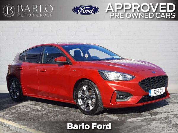 Ford Focus Hatchback, Petrol Hybrid, 2022, Red