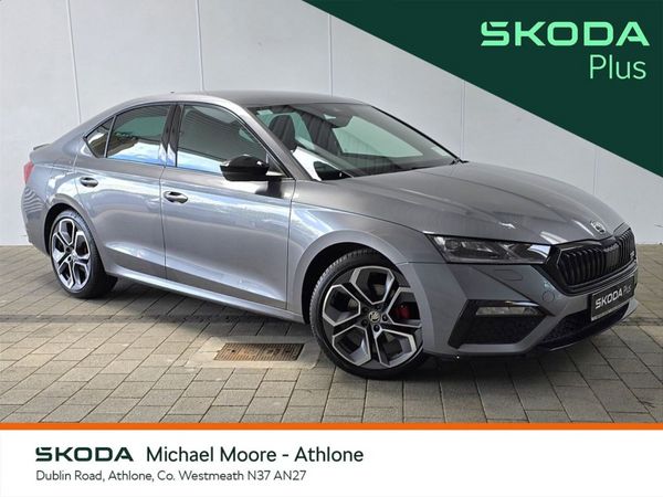 Skoda Octavia Saloon, Diesel, 2023, Grey