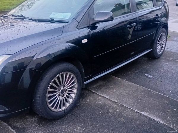Ford Focus Hatchback, Petrol, 2007, Black