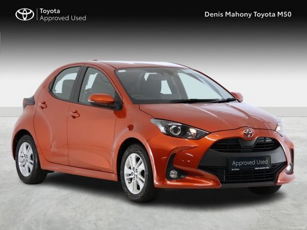 Toyota Yaris Hatchback, Petrol, 2022, Orange