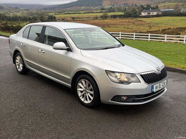 Skoda Superb Saloon, Diesel, 2014, Silver
