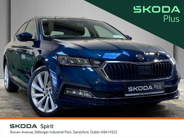 Skoda Octavia Saloon, Petrol, 2023, Blue