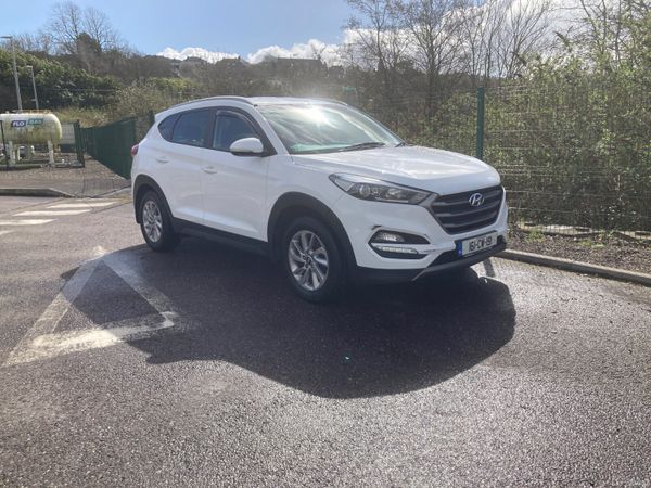 Hyundai Tucson SUV, Diesel, 2016, White