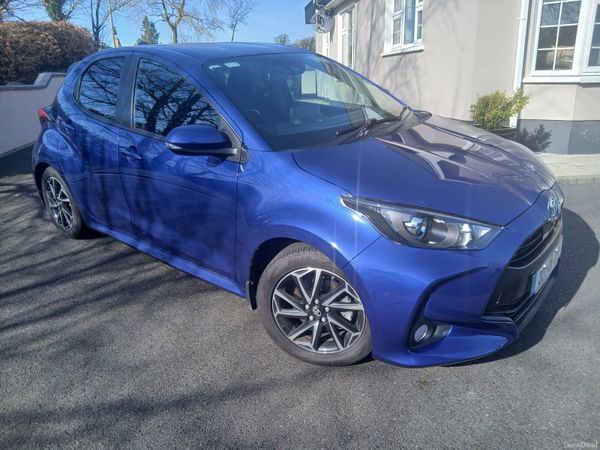 Toyota Yaris Hatchback, Petrol Hybrid, 2022, Blue