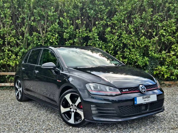 Volkswagen Golf Hatchback, Petrol, 2014, Black