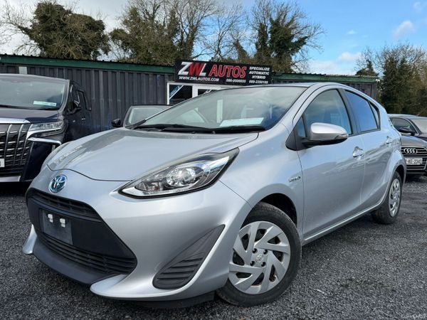 Toyota Aqua Hatchback, Petrol Hybrid, 2019, White