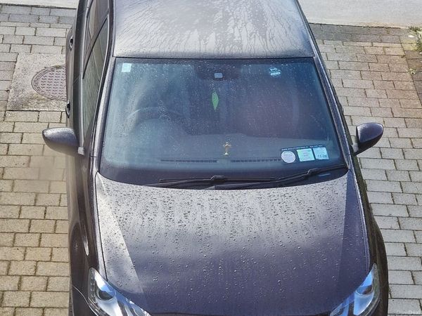 Volkswagen Polo Hatchback, Petrol, 2013, Black