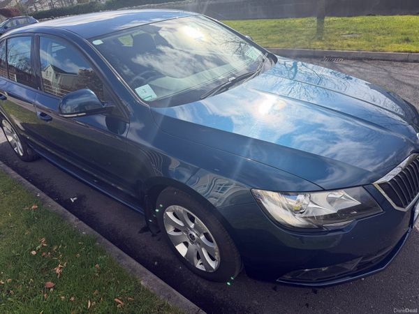 Skoda Superb Hatchback, Diesel, 2014, Blue
