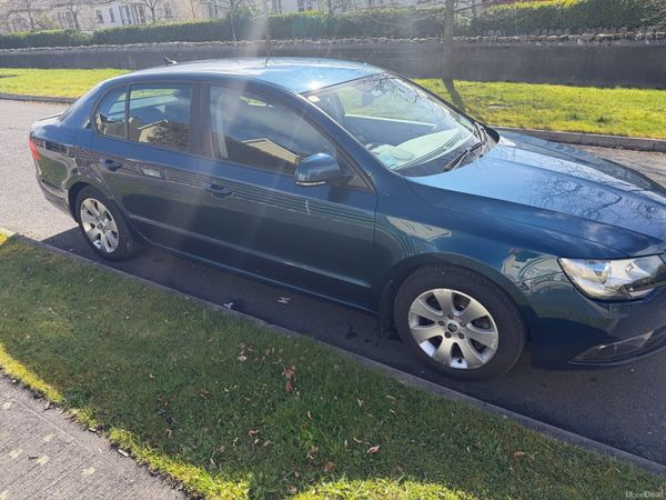 Skoda Superb Hatchback, Diesel, 2014, Blue
