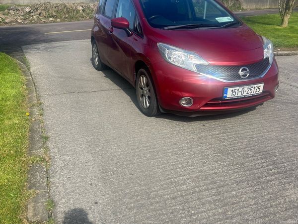 Nissan Note MPV, Petrol, 2015, Red