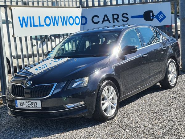 Skoda Octavia Saloon, Diesel, 2019, Black
