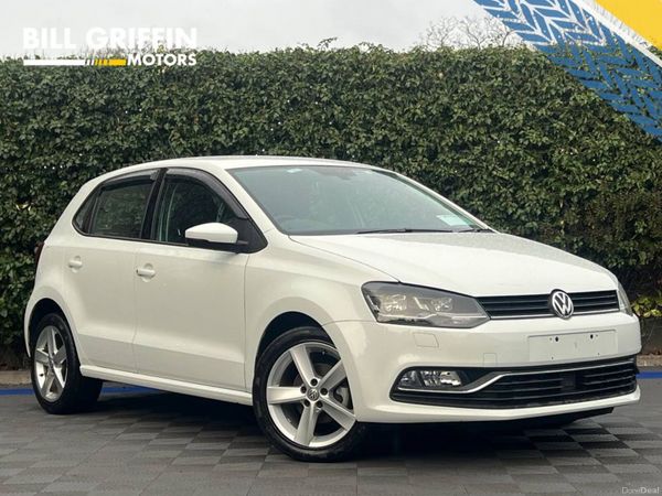 Volkswagen Polo Hatchback, Petrol, 2016, White