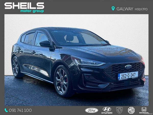 Ford Focus Hatchback, Petrol Hybrid, 2025, Black