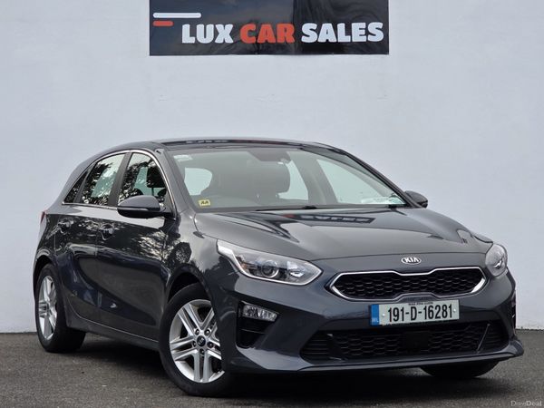 Kia Ceed Hatchback, Petrol, 2019, Grey
