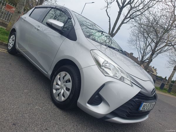 Toyota Yaris Hatchback, Petrol, 2018, Silver