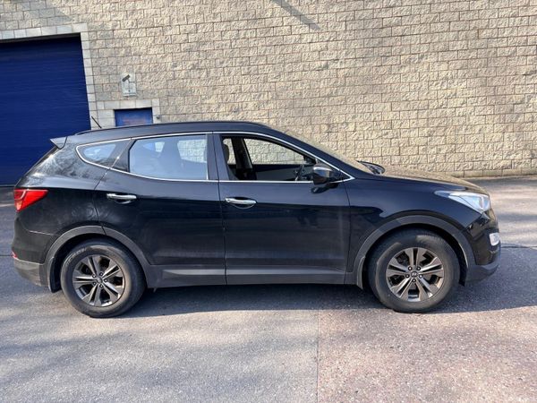 Hyundai Santa Fe SUV, Diesel, 2014, Black