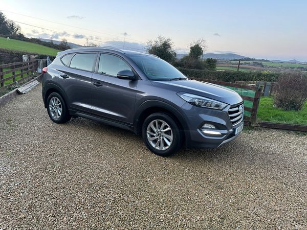 Hyundai Tucson SUV, Diesel, 2016, Grey