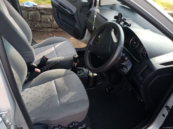 Hyundai Getz Hatchback, Petrol, 2005, Silver