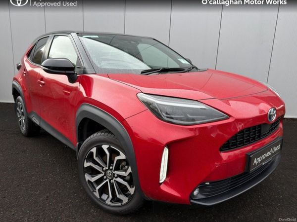 Toyota Yaris Cross Hatchback, Petrol Hybrid, 2023, Red
