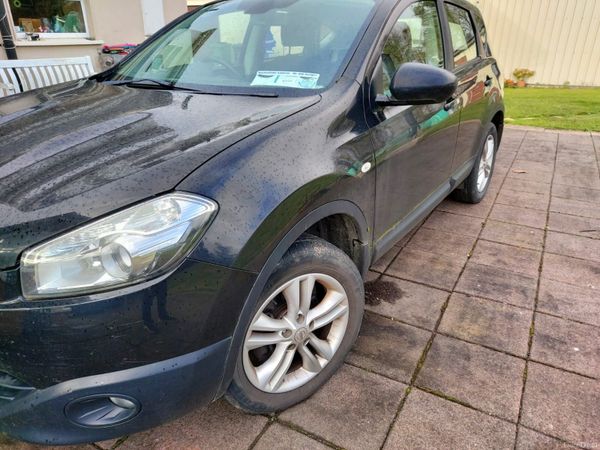 Nissan Qashqai Hatchback, Diesel, 2010, Black