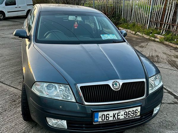 Skoda Octavia Hatchback, Petrol, 2006, Grey
