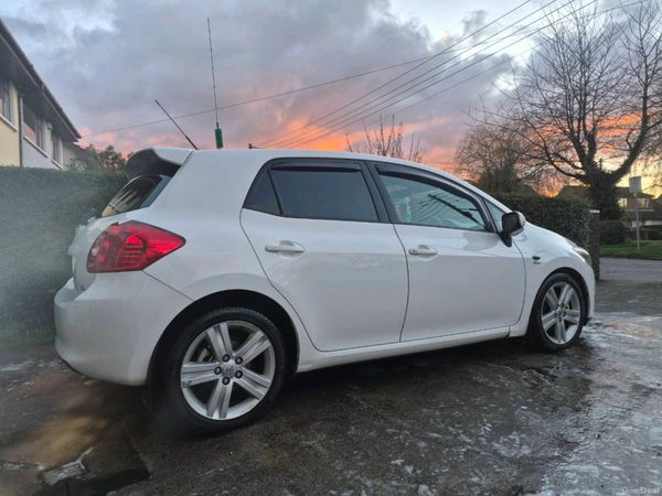 Toyota Auris Hatchback, Diesel, 2009, White