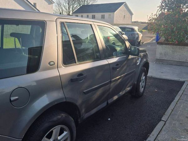 Land Rover Freelander SUV, Diesel, 2011, Grey