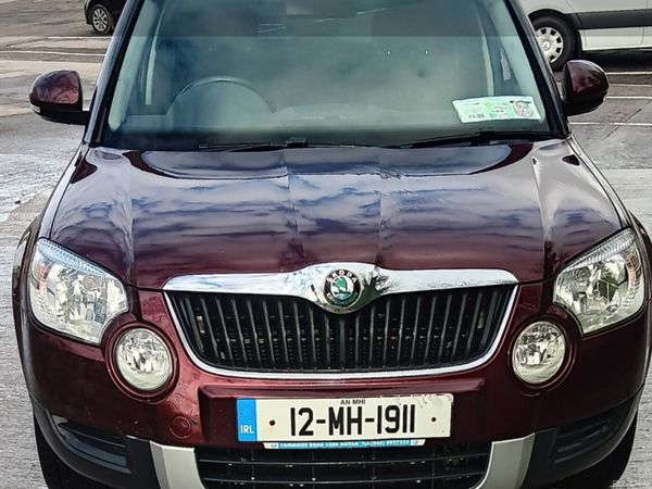 Skoda Yeti SUV, Diesel, 2012, Red