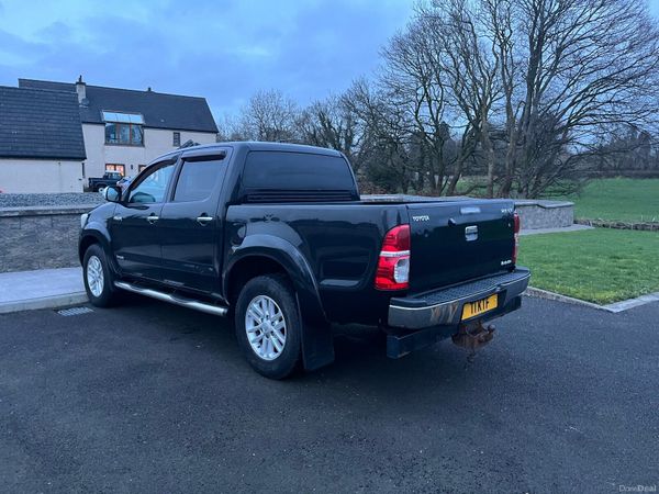 Toyota Hilux Pick Up, Diesel, 2013, Black