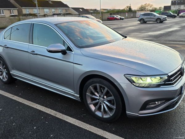 Volkswagen Passat Saloon, Diesel, 2020, Grey