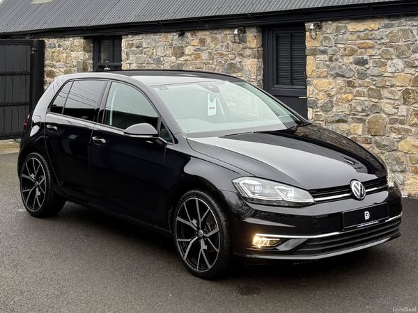 Volkswagen Golf Hatchback, Petrol, 2017, Black