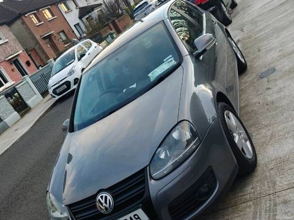 Volkswagen Golf Hatchback, Petrol, 2008, Grey