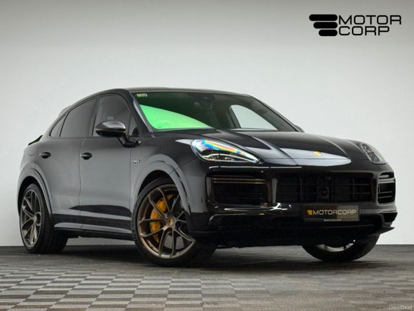 Porsche Cayenne SUV, Petrol Plug-in Hybrid, 2021, Black