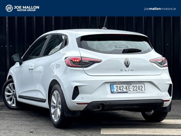Renault Clio Hatchback, Petrol, 2024, White
