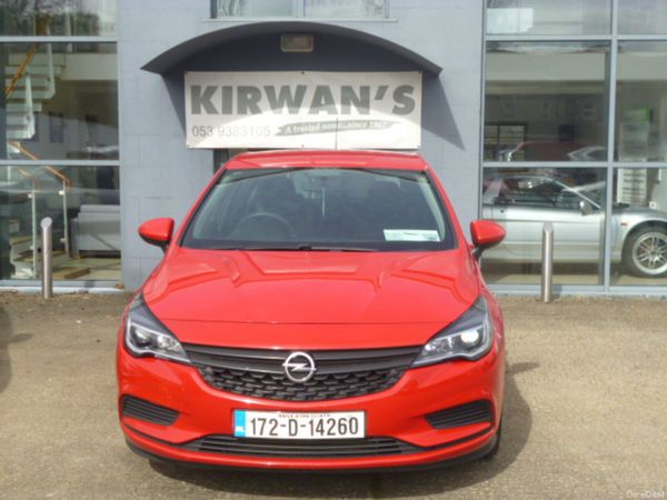Opel Astra Hatchback, Diesel, 2017, Red