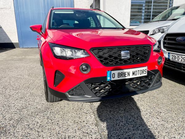 SEAT Arona SUV, Petrol, 2023, Red