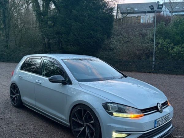 Volkswagen Golf Hatchback, Diesel, 2017, Silver