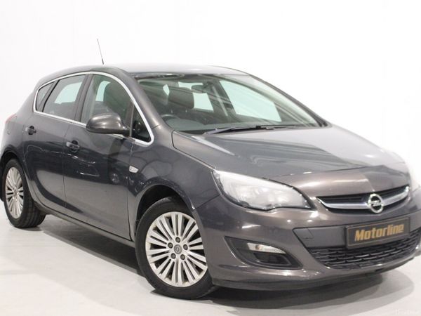 Opel Astra Hatchback, Diesel, 2015, Grey