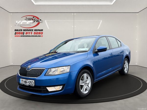 Skoda Octavia Saloon, Diesel, 2017, Blue