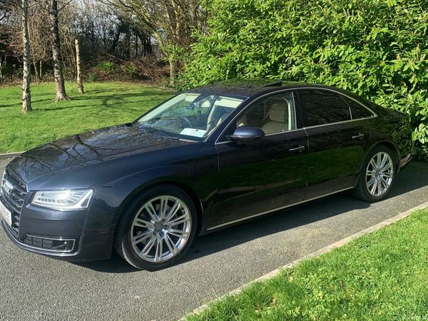 Audi A8 Saloon, Diesel, 2014, Blue