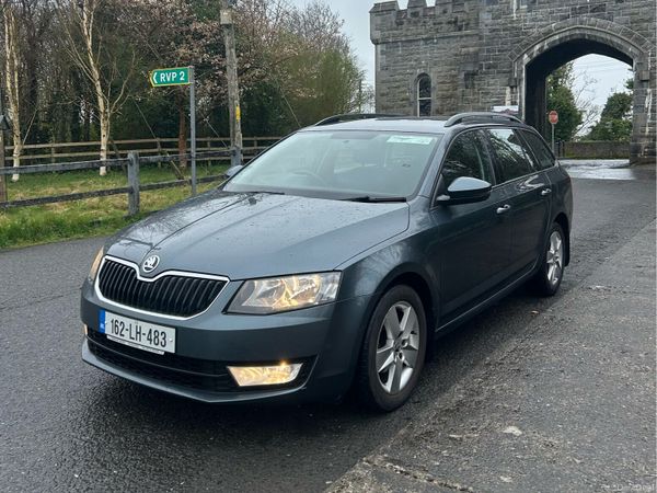 Skoda Octavia Hatchback, Diesel, 2016, Grey