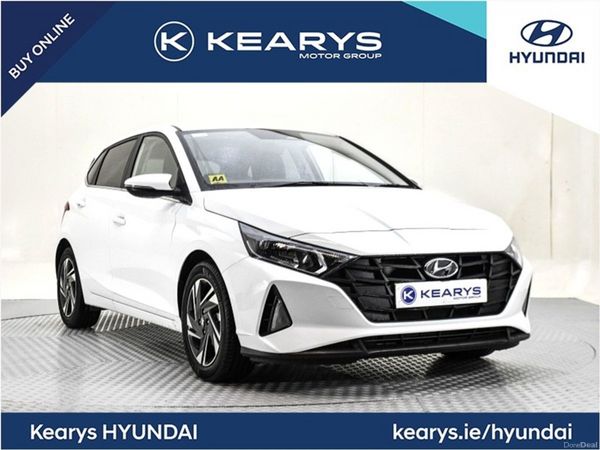 Hyundai i20 Hatchback, Petrol, 2022, White