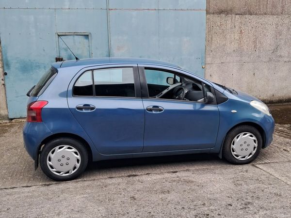 Toyota Yaris Hatchback, Petrol, 2006, Blue