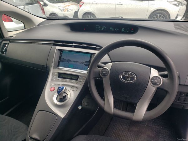 Toyota Prius Hatchback, Petrol Hybrid, 2015, Silver