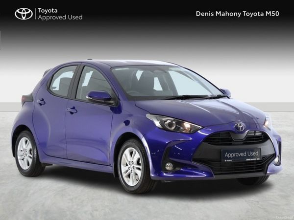 Toyota Yaris Hatchback, Petrol Hybrid, 2025, Blue
