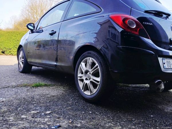 Vauxhall Corsa Hatchback, Diesel, 2009, Black