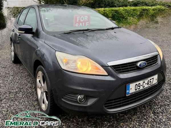 Ford Focus Hatchback, Petrol, 2009, Grey