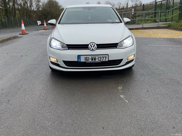 Volkswagen Golf Estate, Diesel, 2016, White