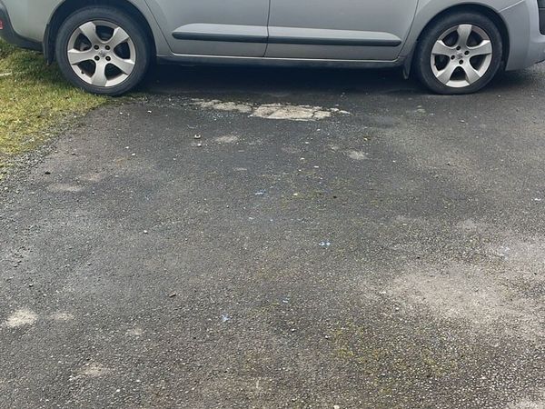 Peugeot 3008 MPV, Diesel, 2012, Grey