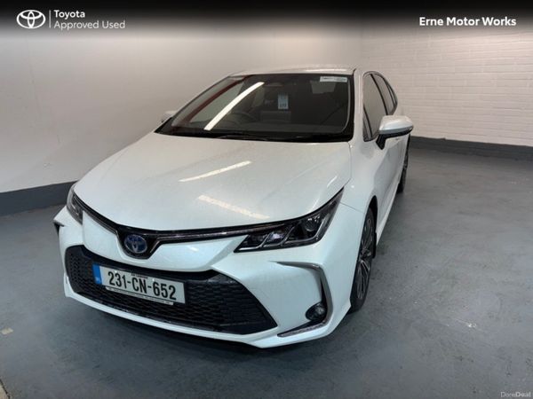 Toyota Corolla Saloon, Petrol Hybrid, 2023, White